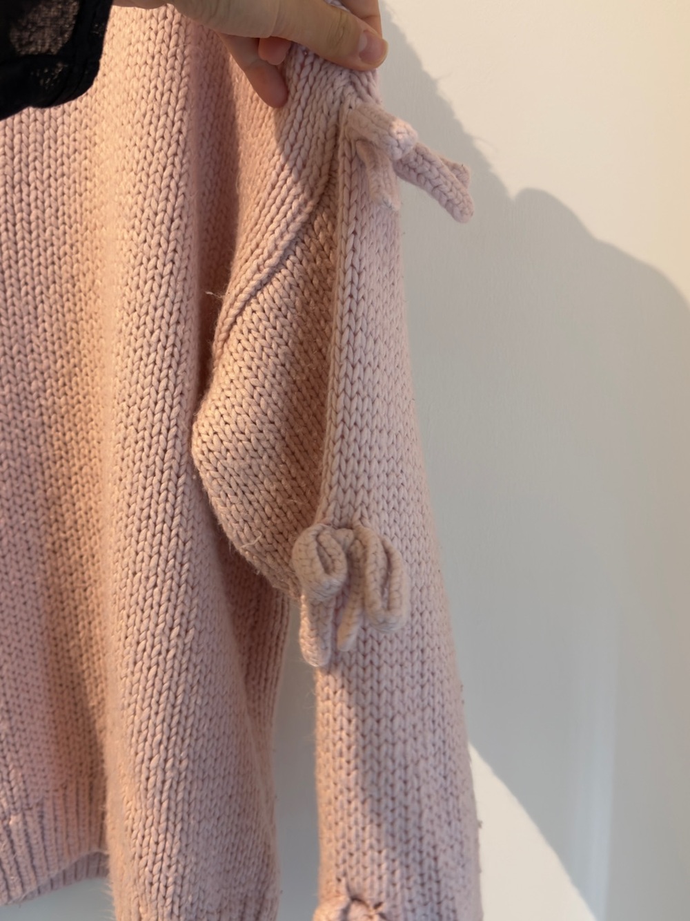 Hollister Pastel Pink V-Neck Sweater with Sleeve Bows - Picture 4 of 5